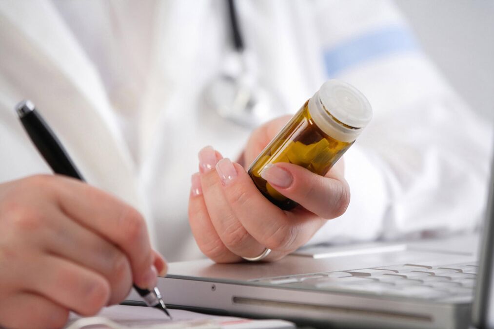 Az osteochondrosis kezelésére különféle gyógyszerek szedése javasolt